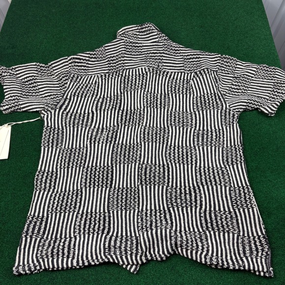 Massive Luxury NYC Knit Shirt M Black White Striped Short Sleeve‎ Casual - Picture 6 of 6